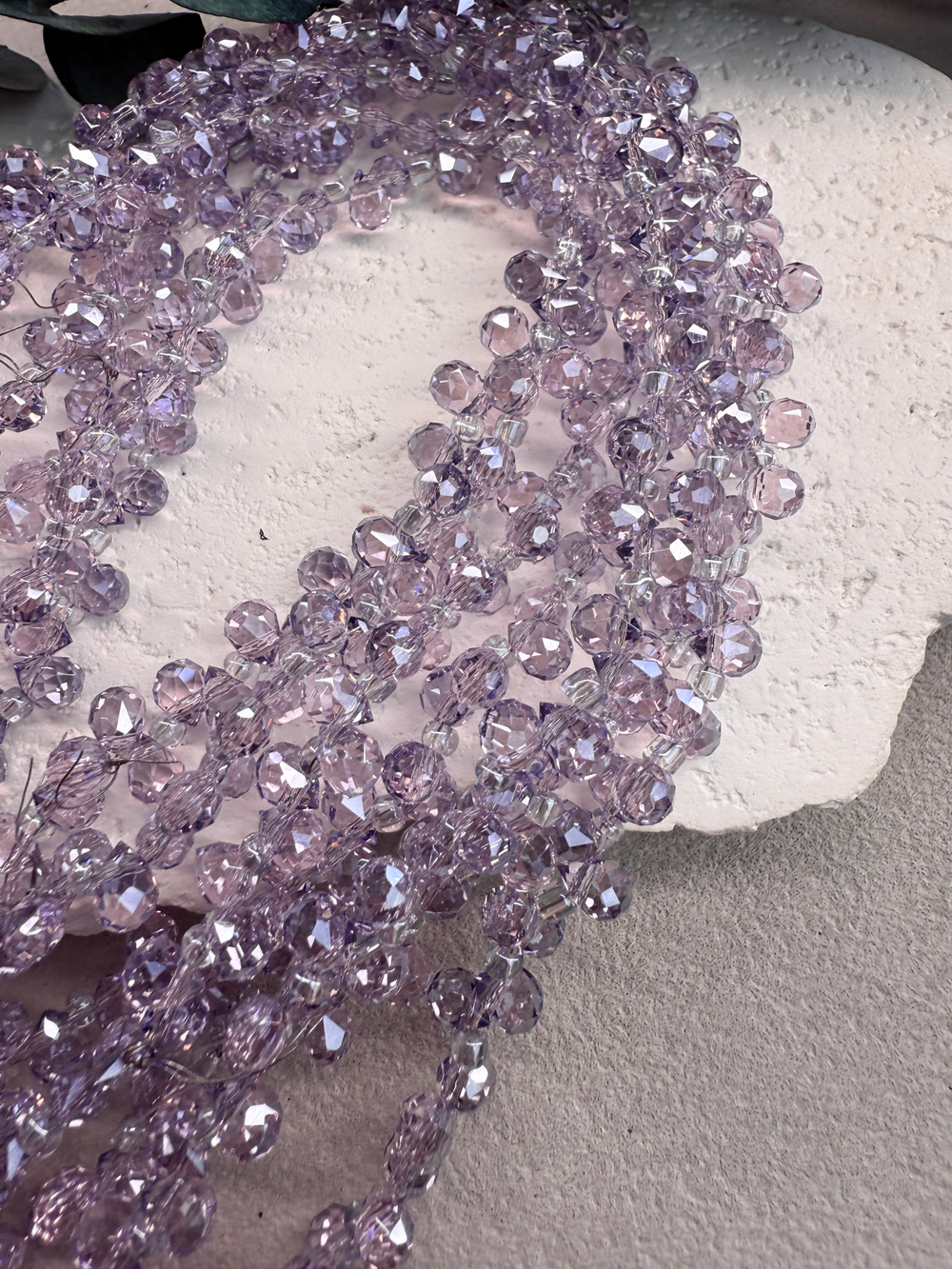 Бусины из хрустального стекла, капля 6*4 мм, радужный/фиалка, нить 40 см