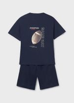 футболка с шортами