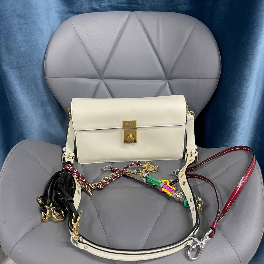 Сумка Prada