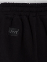 Спортивные шорты для мальчика на лето