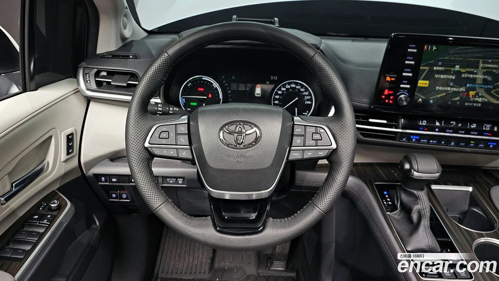 Toyota Sienna 4 Generation 2.5 Hybrid AWD (05.2023)