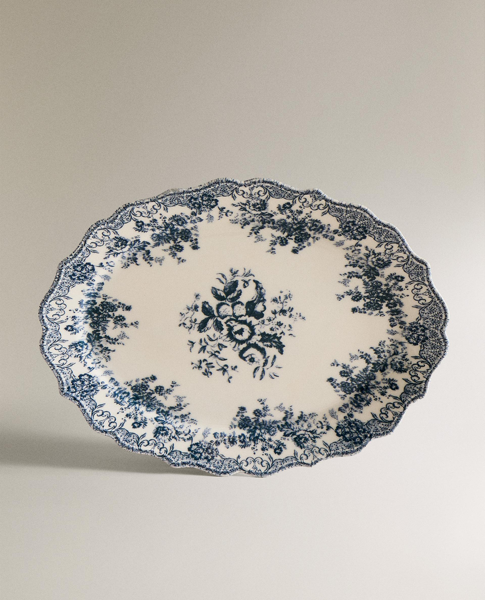 Zara Home блюдо сервировочное из фаянса, цвет синий, 40 см