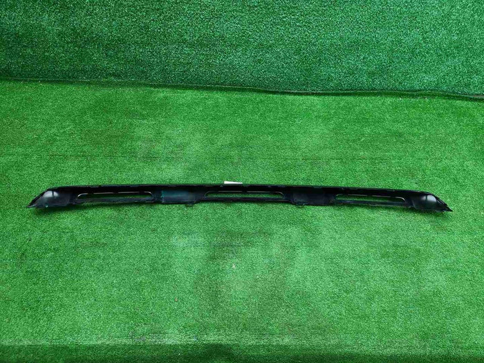 Молдинг перед. бампера Mercedes GLS x167 19-24 AMG