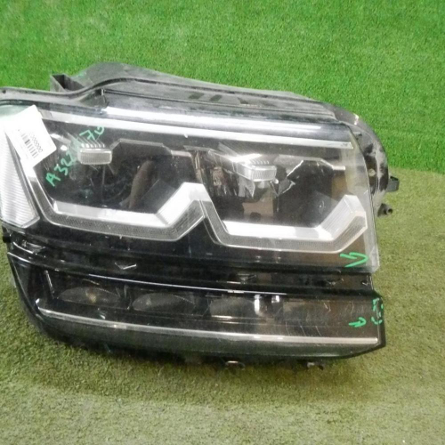 Фара правая VW Teramont (2017-2022) LED