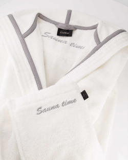 Халат с капюшоном женский Cawo Sauna Time 832 67 белый