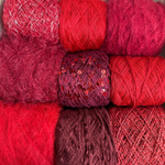 Набор итальянской фантазийной пряжи "СЕРДЦЕ " для топа, футболки, джемпера; Состав: оригинальная пряжа с пайетками, хлопок, велюр, микрофибра, кидмохер, «лебяжий пух»; Общий вес: 570 гр MP