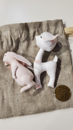 Первый набор малыша: Олененок-хваталка и Кролик-погремушка в нежно-розовом