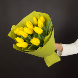Bouquet of 15 yellow tulips