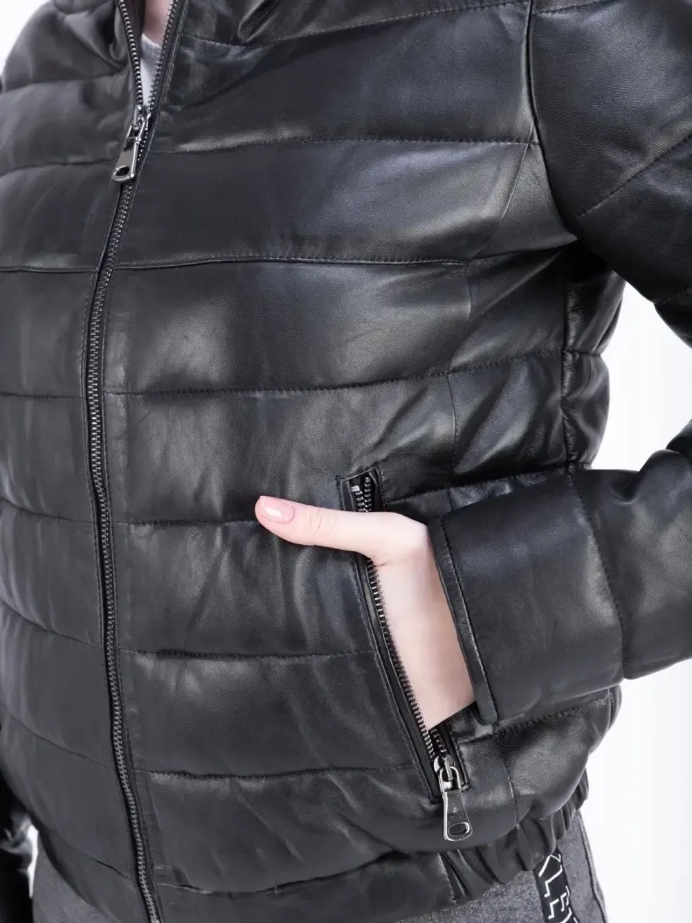 Куртка женская из натуральной  кожи