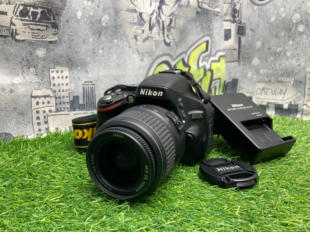 Nikon D5100 kit 18-55mm ED II 7.000 кадров