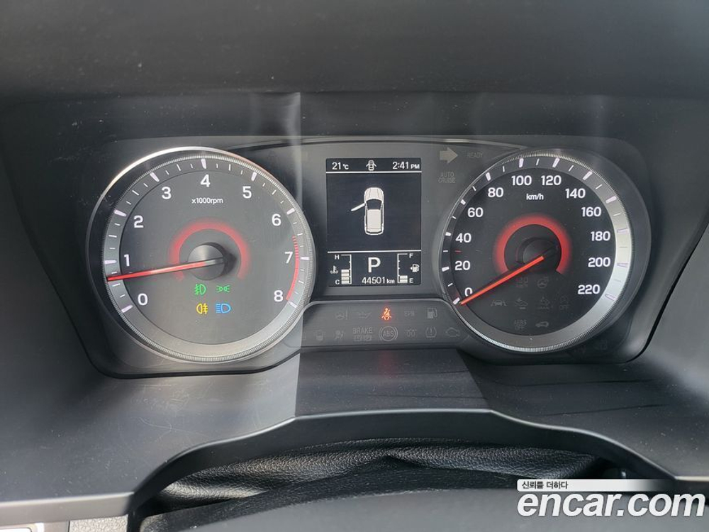 KG Mobility (Ssangyong) Very New Tivoli Бензин 1.5 2WD (08.2019)