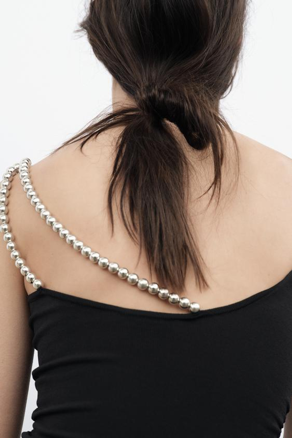 ZARA ТРИКОТАЖНЫЙ ТОП НА БРЕТЕЛЯХ С БУСИНАМИ, ЧЕРНЫЙ