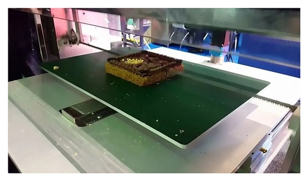 Машина вертикальной нарезки тортов и бисквита Skilled Baker GRE-400