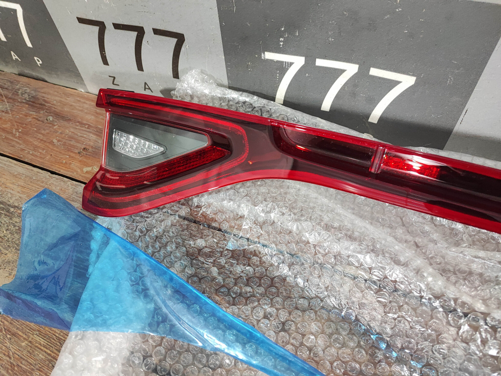 Фонарь задний Kia Stinger (CK) 17-21 Новый Оригинал 92403J5010