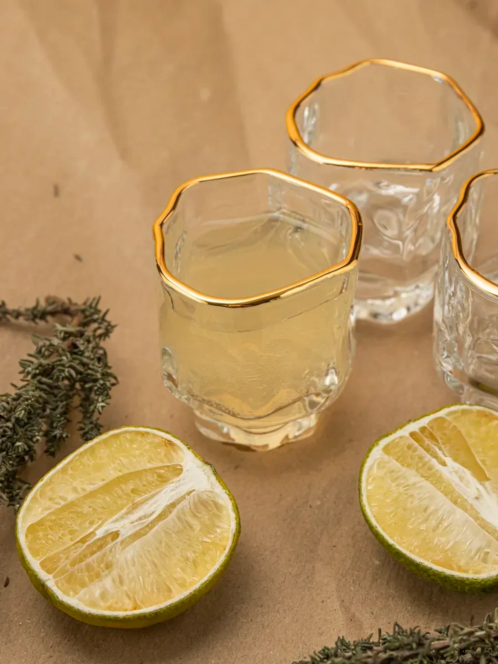 Набор изогнутых шотов, 60 мл, 6 шт. с золотой каймой