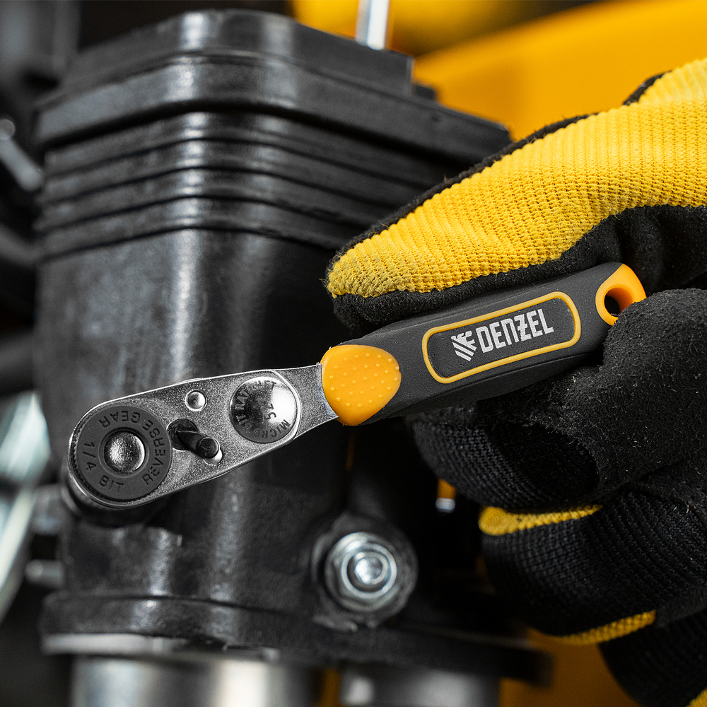 Ключ-трещотка для бит 1/4", 52 зуба, CrMo, адаптер для торцевых головок Denzel