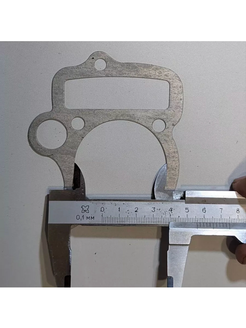 - Комплект прокладок для мотоцикла с двигателем 147FMH