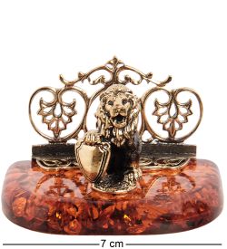 Народные промыслы AM-1514 Фигурка «Визитница Лев со щитом» (латунь, янтарь)