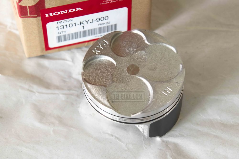 13101-KYJ-900. PISTON (STD.)