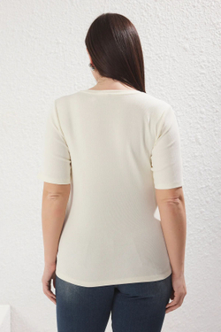 Ecru Basic Bodycone/Облегающая трикотажная блузка больших размеров TBBSS25AF00104