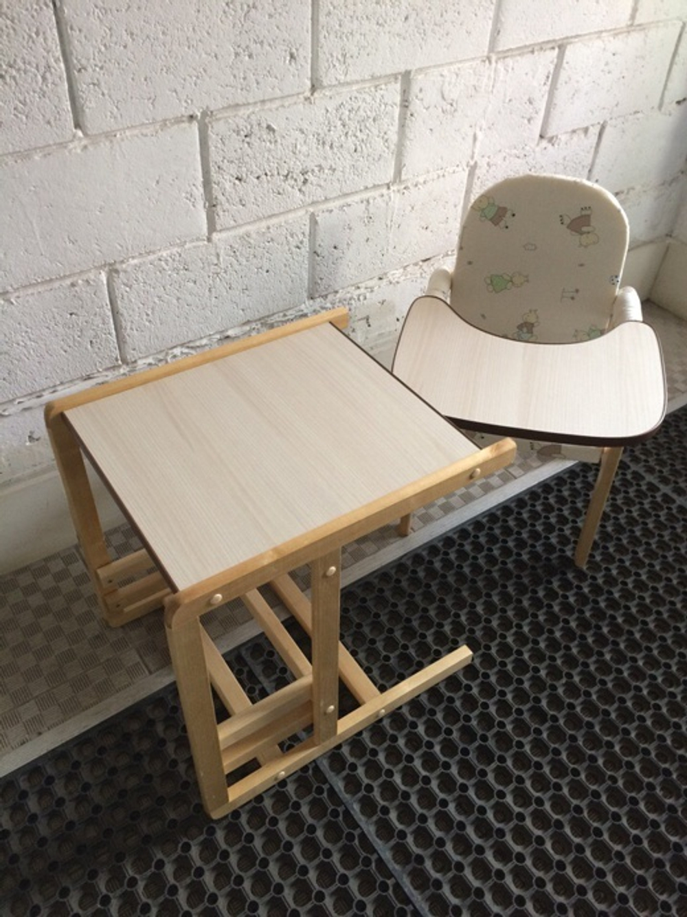 Стульчик для кормления Карапуз (Твист)