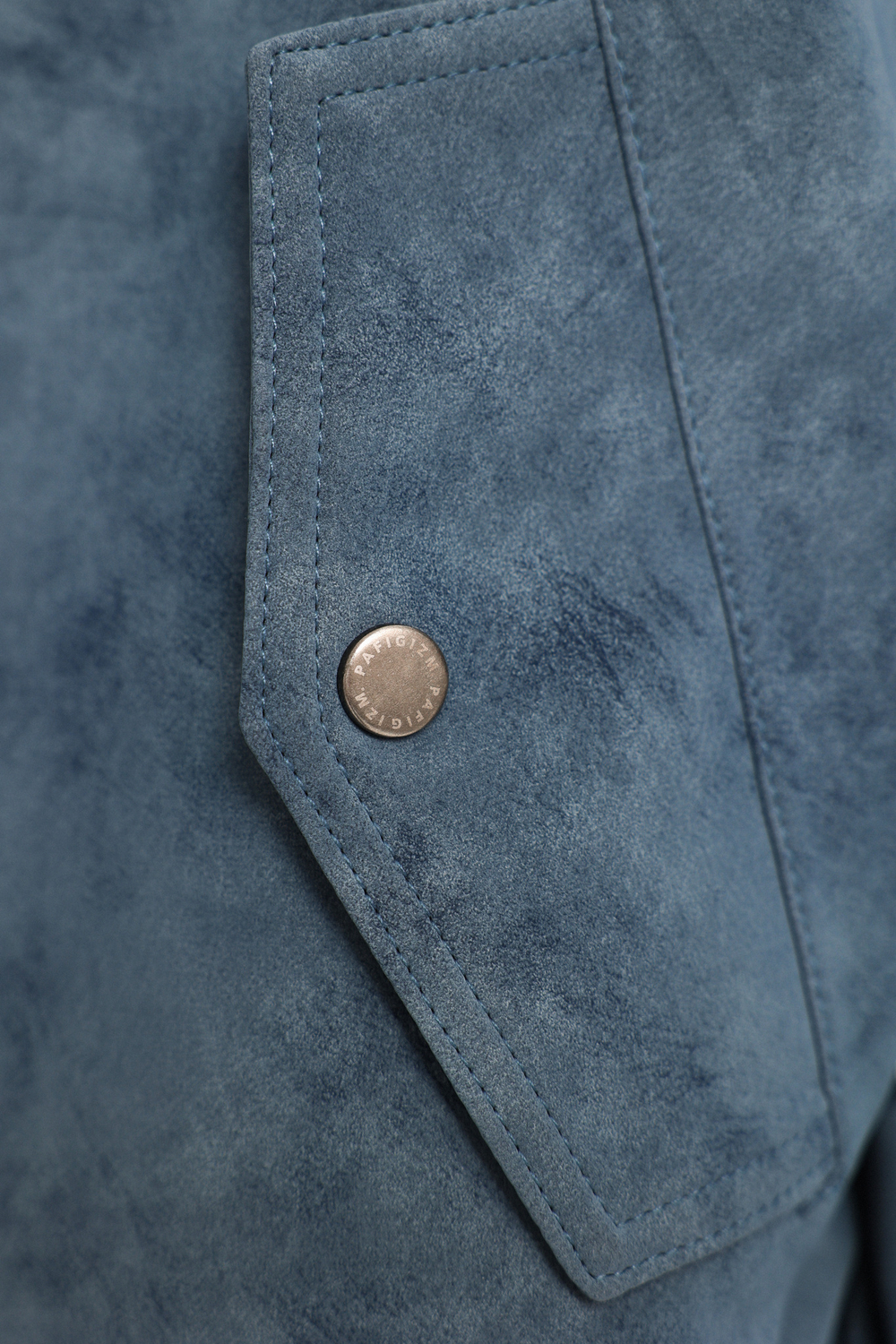 Бомбер из замши