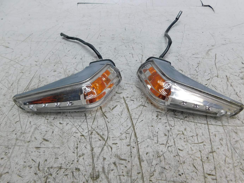 поворотники задние Suzuki GSR400 GK7EA