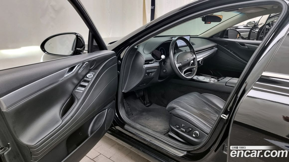 Genesis G80 (RG3) Бензин 2.5 Turbo 2WD (06.2020)