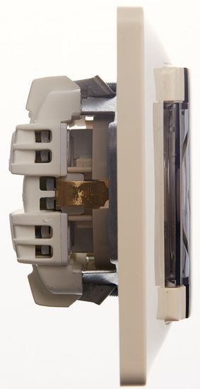 Розетка 1-м СП Glossa 16А IP44 с заземл. защ. шторки с крышкой в сборе беж. SE GSL000248