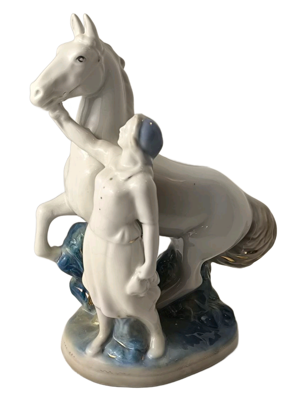 Фарфоровая статуэтка "Колхозница с конем" 1950-1960 гг. (2)