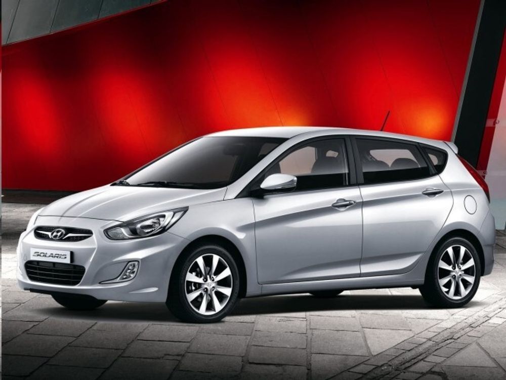 Стекло двери задн. Hyundai Solaris лев. c 2010 г. до 2017 г. хетчбэк /термальное/ (KMK Glass)