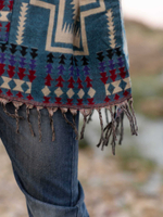 Пончо шерстяное с орнаментом