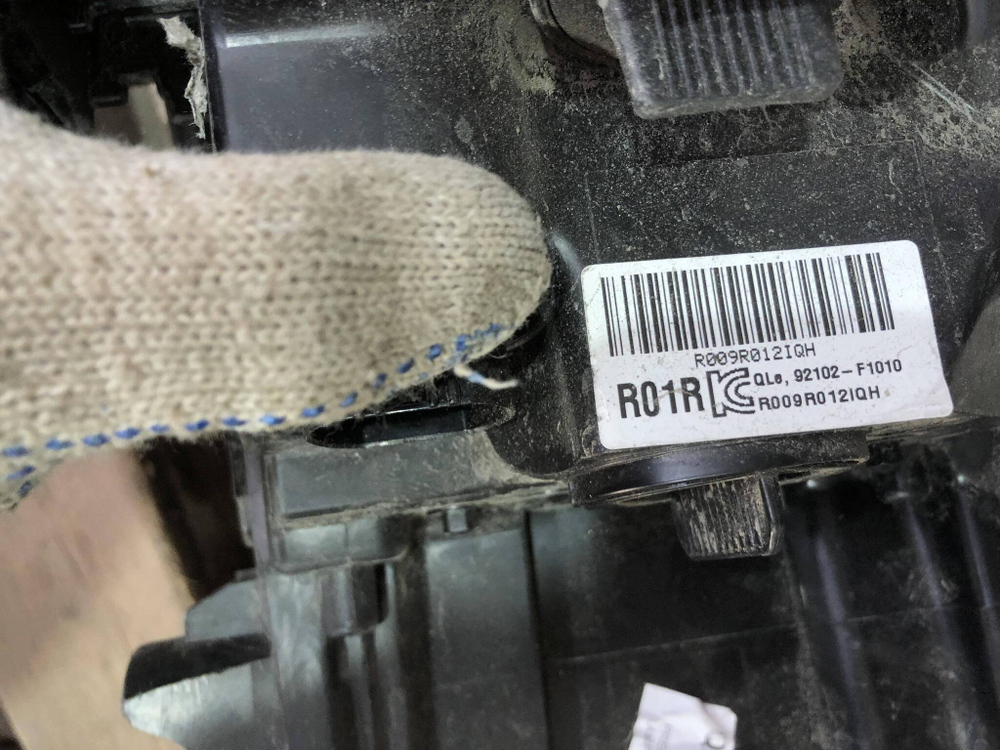 Фара правая Kia Sportage 4 (QL) 16-18 Б/У Оригинал 92102F1010