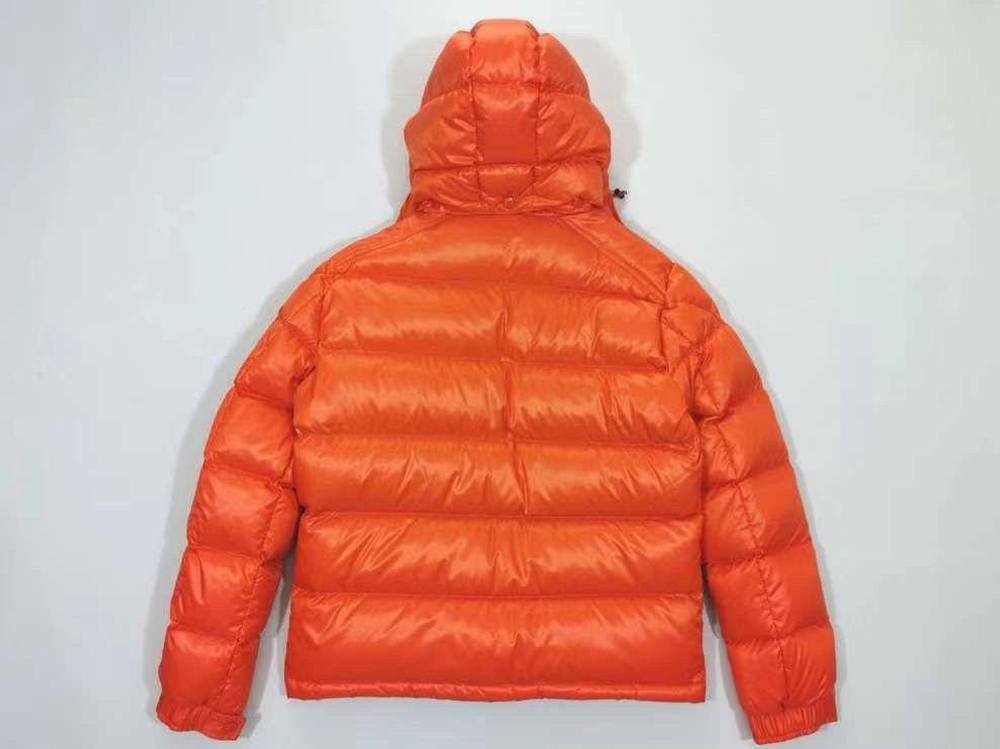Пуховик Moncler
