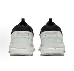 Nike Zoom Vomero 5 Roam