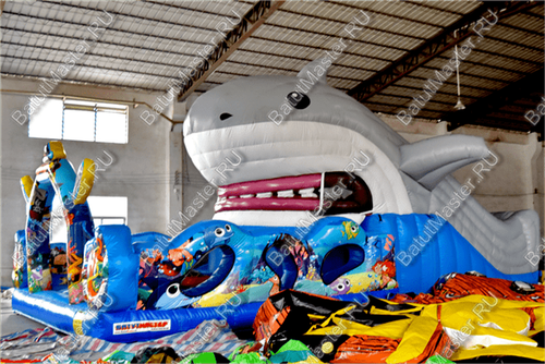 Коммерческий надувной батут "Акула-робот"