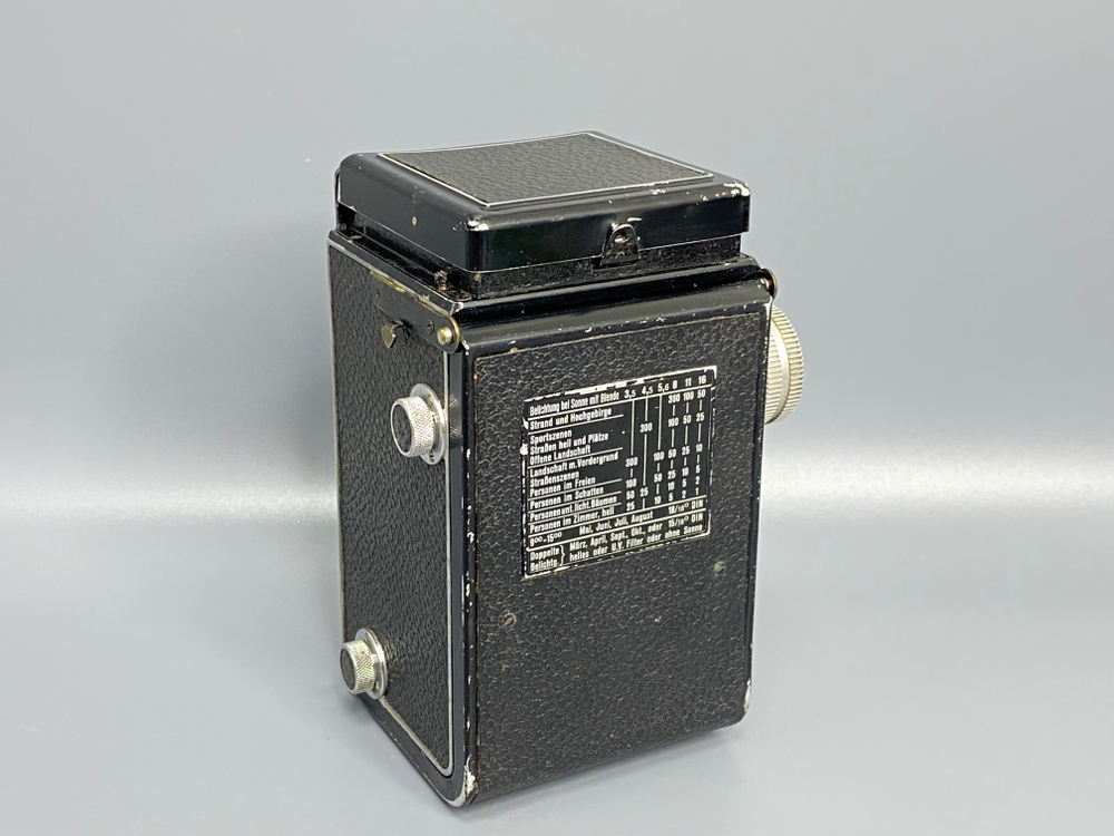 Rolleicord + Triotar f/3.5 75mm