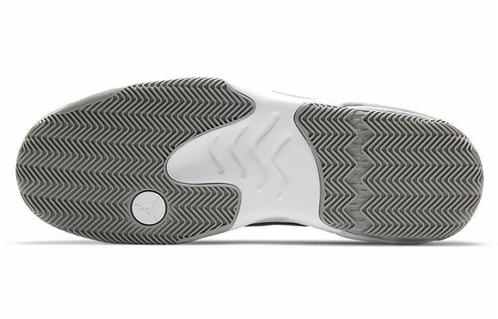 Кроссовки Jordan Max Aura 2