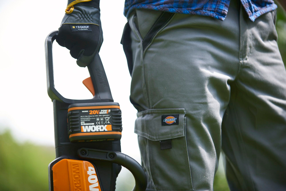 Цепная пила аккумуляторная WORX WG384E.9