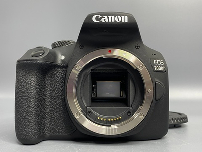 Canon EOS 2000D Kit 18-55mm 3.5-5.6 III