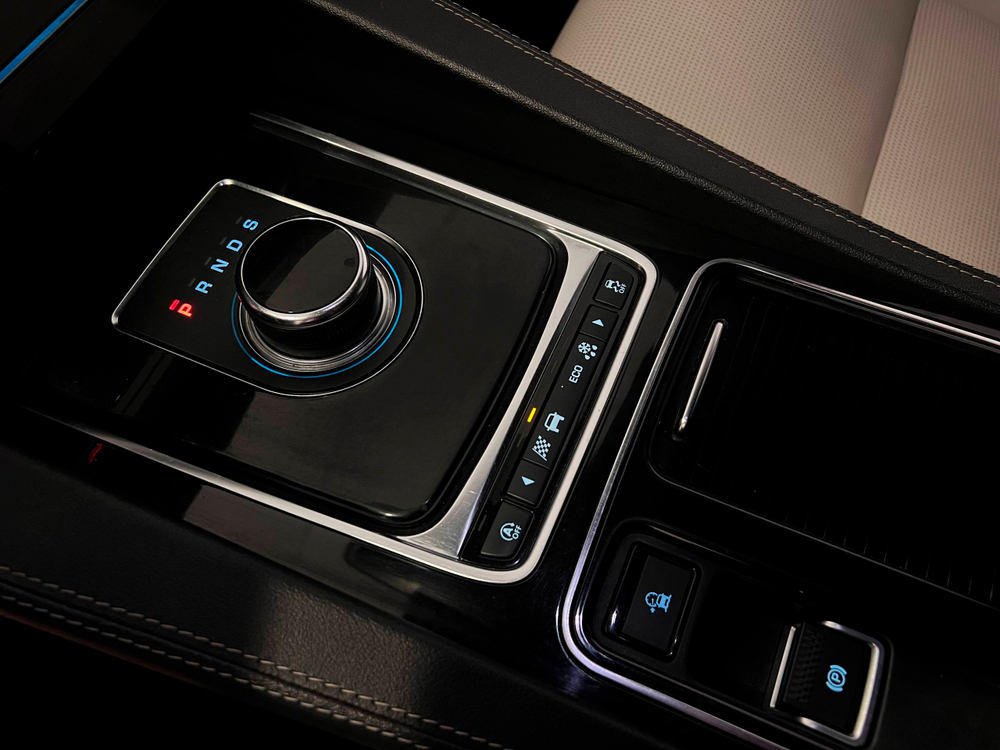 Jaguar F-Pace, 2020 год