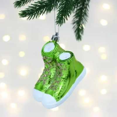 Елочная игрушка «Стильные кеды» 6*9*5,5 см, Салатовый