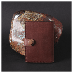 Кожаная обложка на паспорт «Медведь»