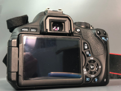 Canon 600D Kit 18-55mm 3.5-5.6 IS STM 17.000 кадров