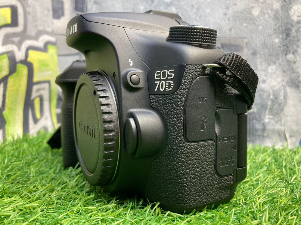 Canon EOS 70D (1300 кадров) Покупка/Продажа