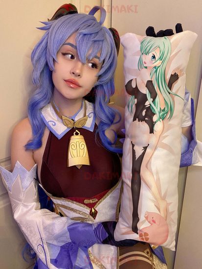 Мини дакимакура Элизабет Лионес из Семь смертных грехов арт. M0380, 60х20 см