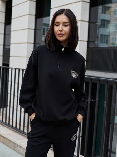 Черный спортивный костюм с вышивкой-лого