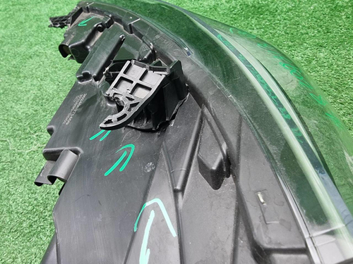 Фара правая Hongqi HS5 (2019-н.в.) LED