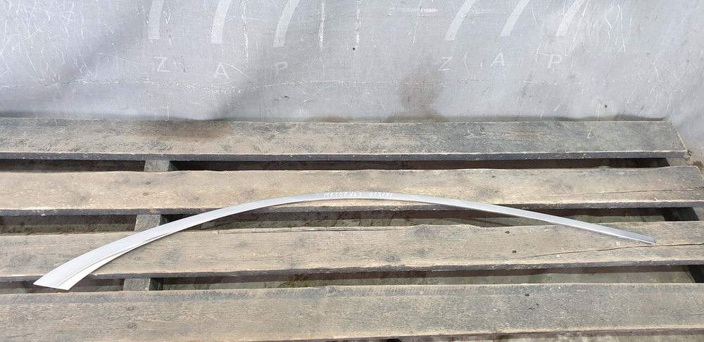 Молдинг двери задней правой Mercedes S (W222) 13-20 Б/У Оригинал A2226989800