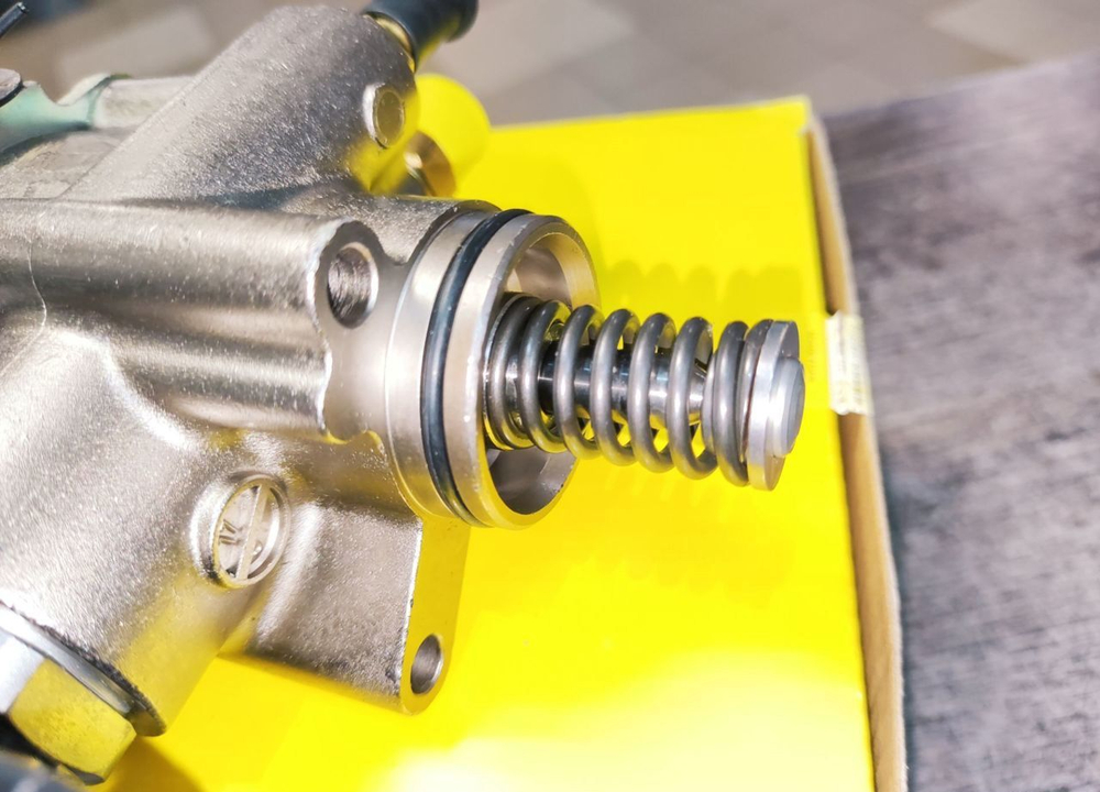 Тнвд Magnetti Marelli VAG GEN 2.0T ccza cawb